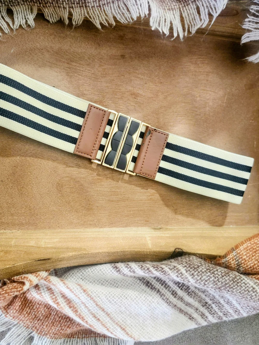 One Size Stretch Belt Neutral Colors Cream/ Ivory And Black